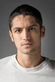 Gabriel Leone profile